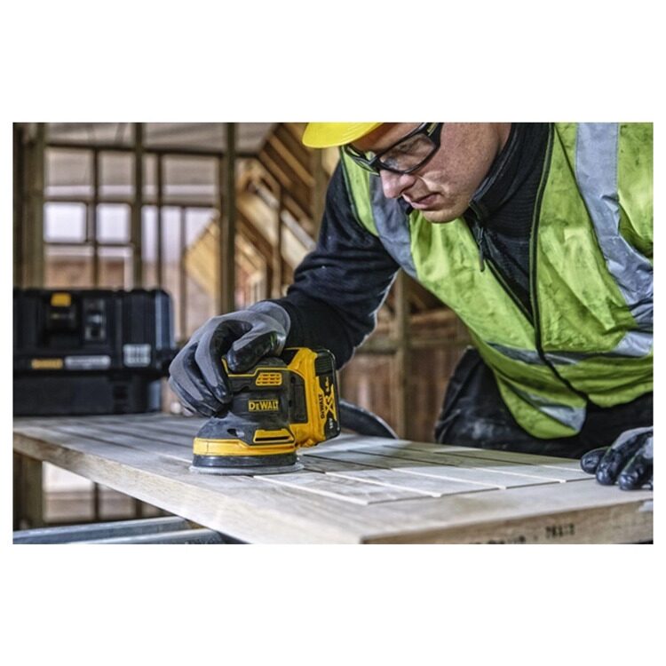 Аккумуляторная эксцентриковая шлифмашина DeWALT "XR" DCW210N-XJ