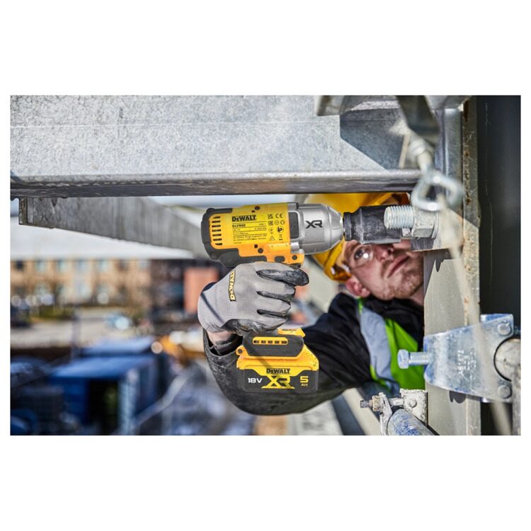 Гайковерт ударный аккумуляторный бесщёточный DeWALT DCF900NT-XJ